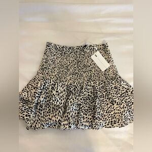 Boutique lepard skirt